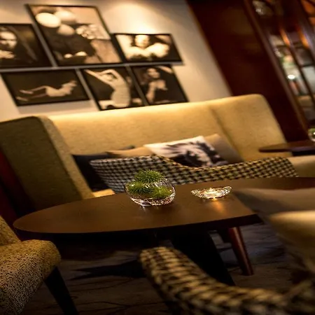 Renaissance Hotel
